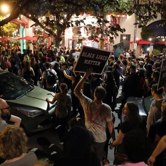 St. Louis police protesters begin picking up checks in $4.9 million settlement